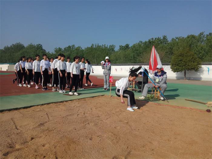 爱拼才会赢瓦窑中学举行初中毕业生升学体育考试