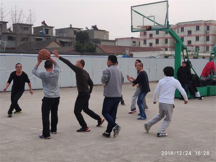 欢乐庆元旦 真情系瓦中_走进瓦中_新沂市瓦窑中学