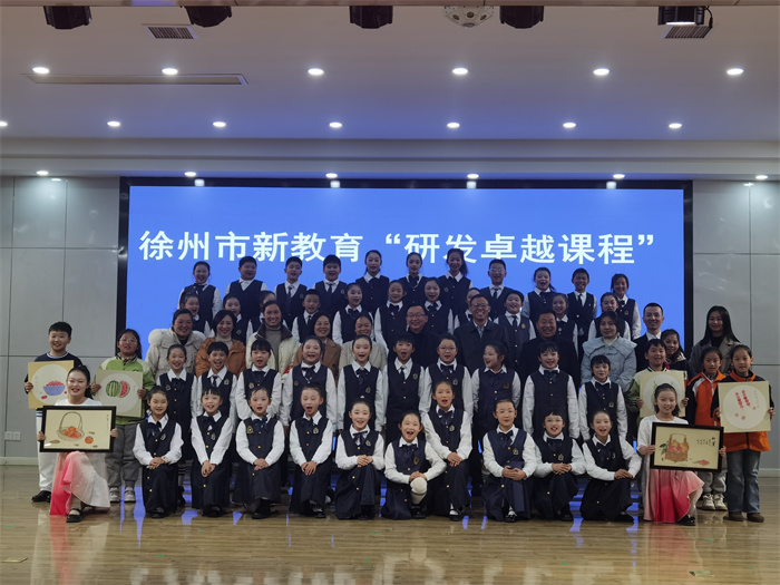 大合影2.jpg