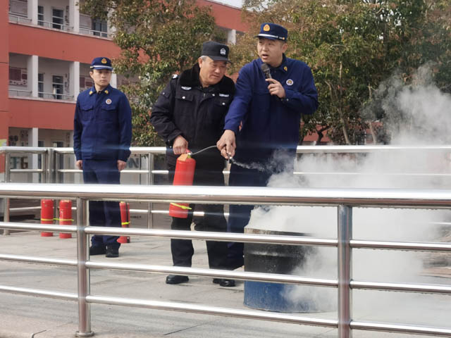 灭火器使用培训2-副本.jpg