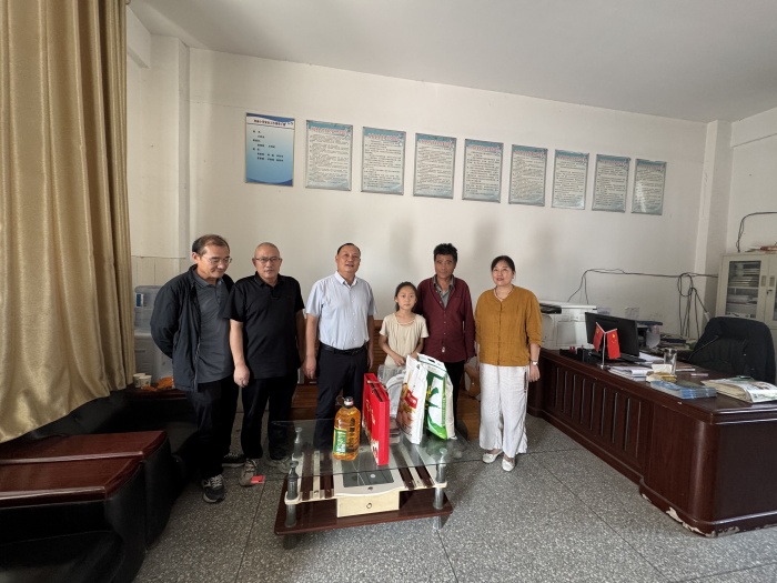 资助.jpg 资助.jpg