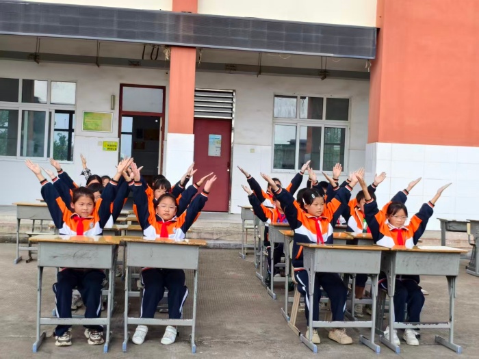 6bb31c1a07bd14abf66bf4efef86012_副本.jpg 6bb31c1a07bd14abf66bf4efef86012_副本.jpg