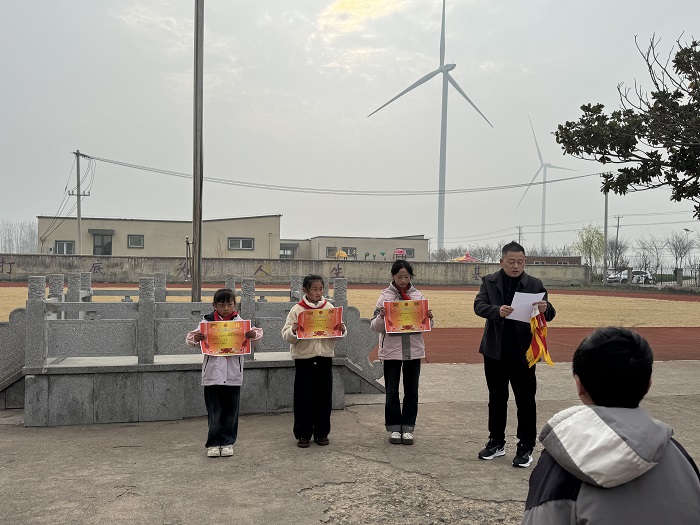 图片4.jpg 图片4.jpg