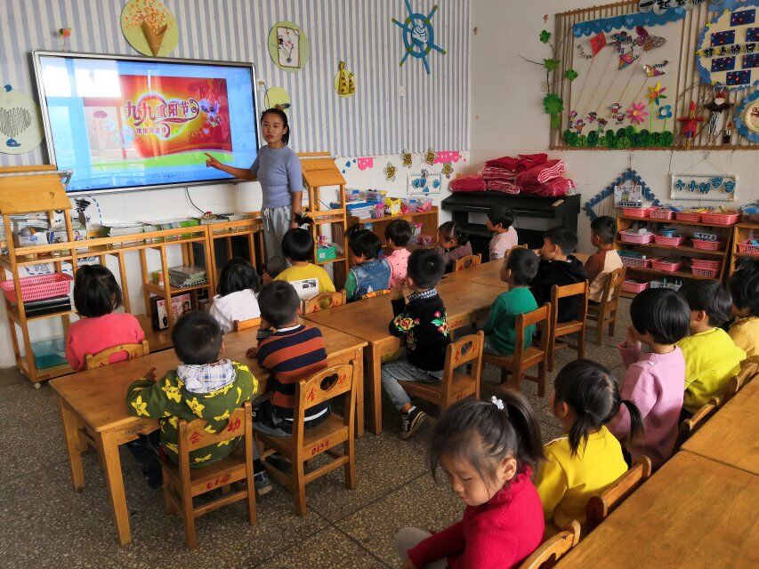 情暖重阳节——合沟中心幼儿园开展重阳节主题活动