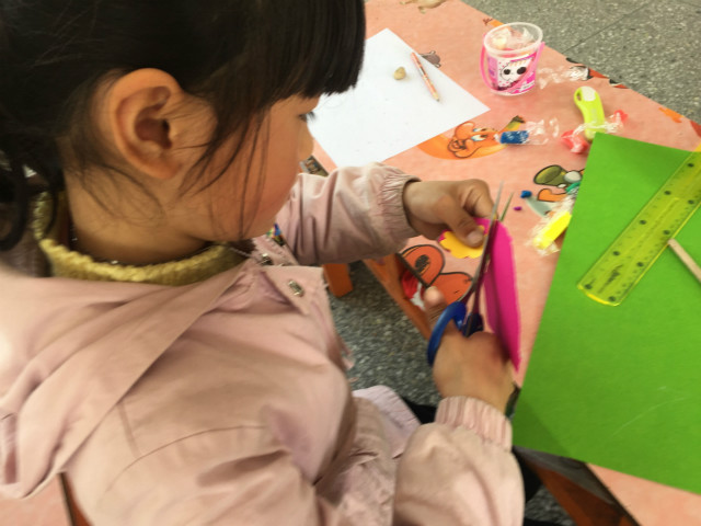 小小艺术节 ——明甫小学开展绘画比赛活动