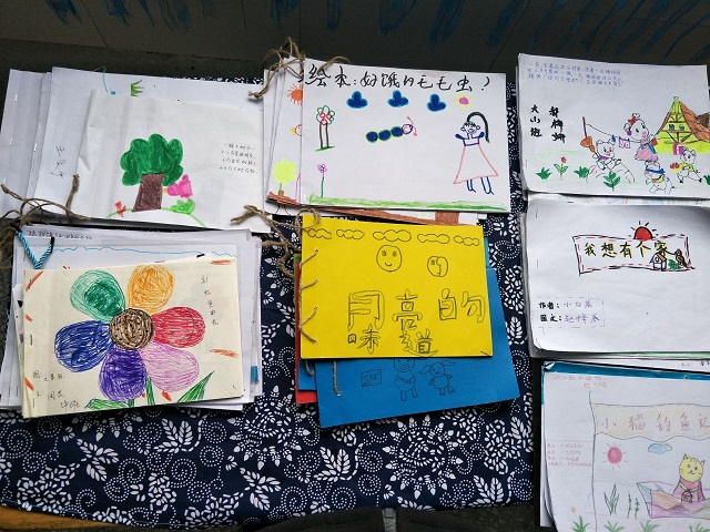 踢球山幼儿园举行亲子绘本制作活动
