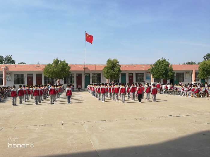 黄墩小学举行第二届花样绳操比赛