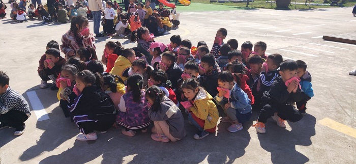 平安校园  常态演练 ——马陵山镇中心幼儿园进行十月份应急疏散演练