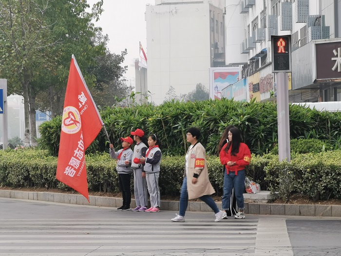 文明交通在行动---城西小学志愿者活动掠影