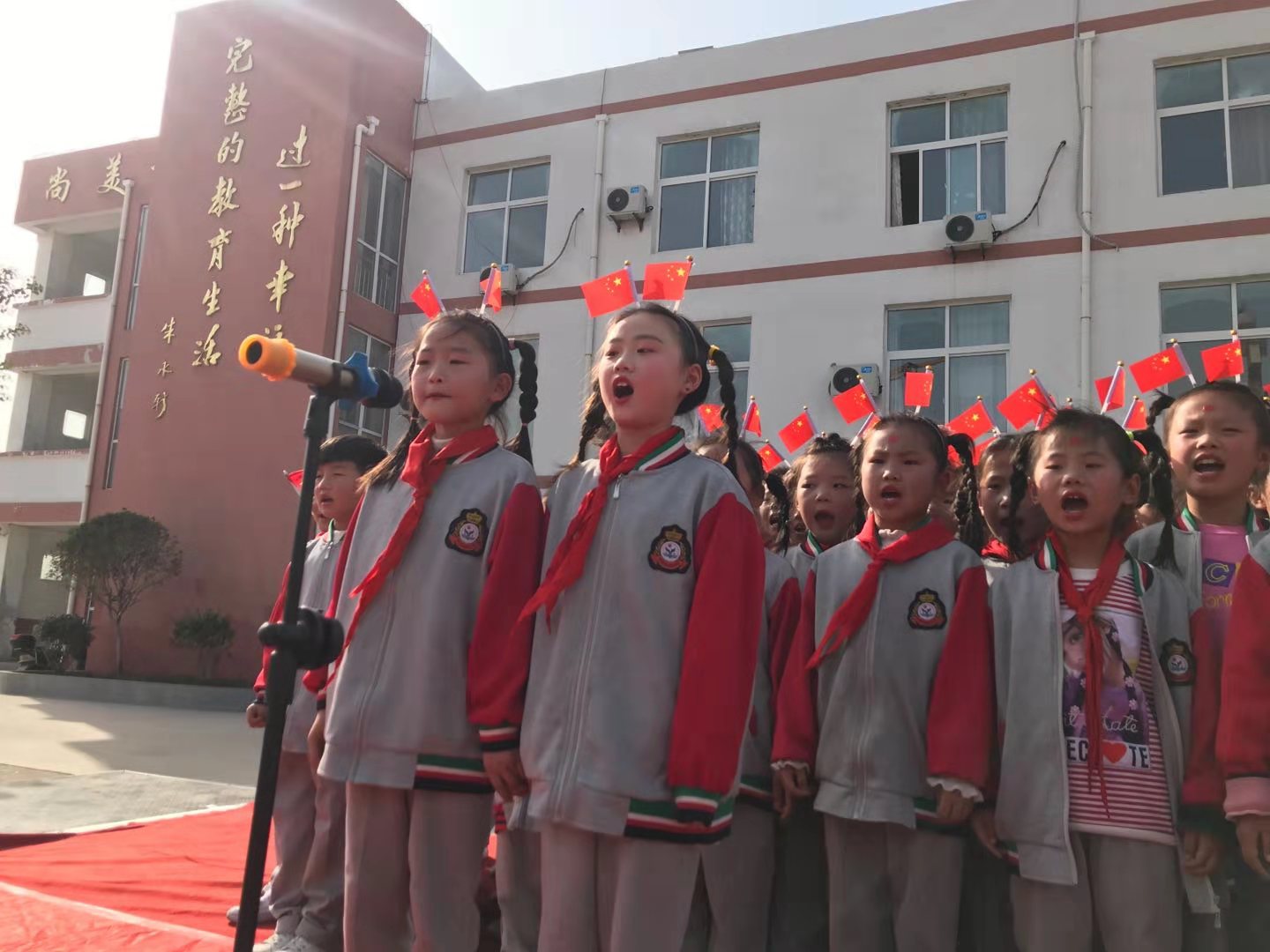 红歌传唱 童心向党 ——黑埠中心小学举行建国70周年红歌比赛