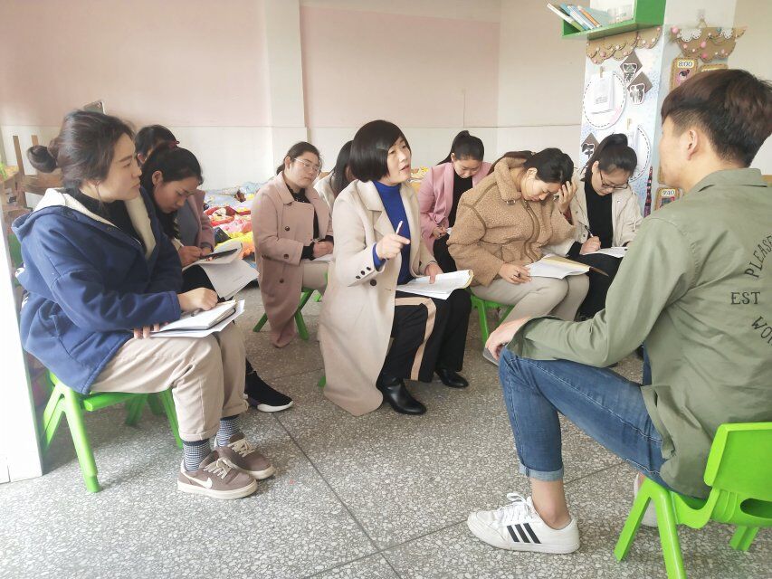 合沟镇中心幼儿园积极开展新教师听评课活动