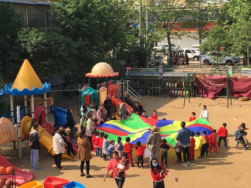 家园同乐，健康和谐——港头镇中心幼儿园亲子半日开放活动