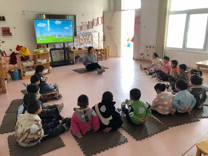 勤研究，促成长——港头镇第一幼儿园教师公开课评比