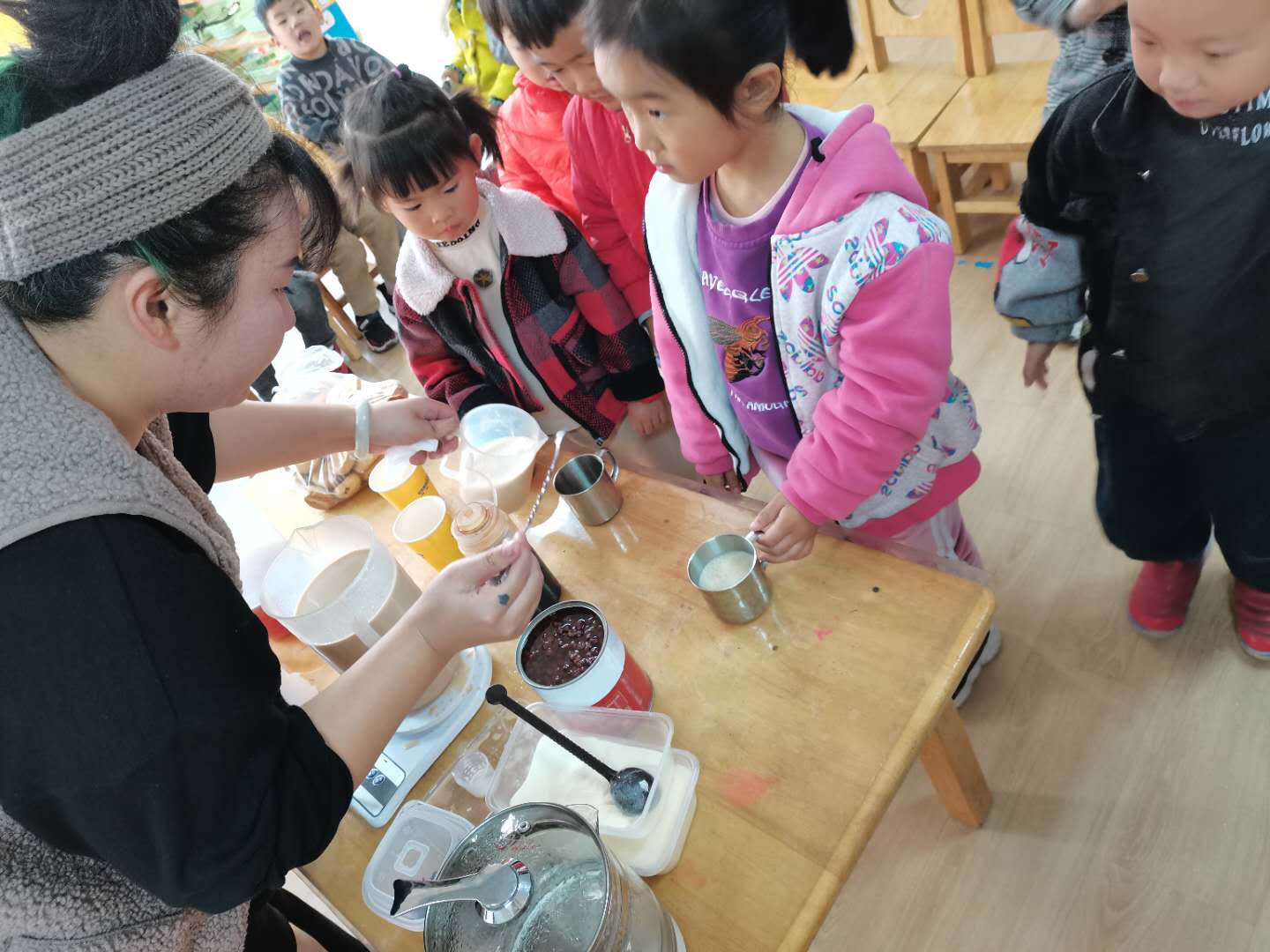 我们一起来做“茶” ——瓦窑镇中心幼儿园家长进课堂系列报道