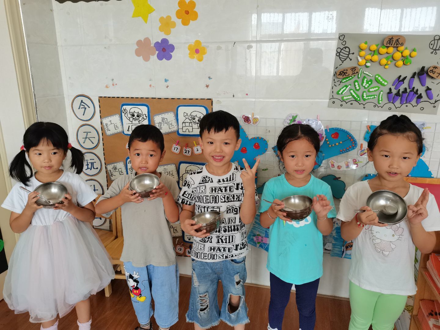 今天，你光盘了吗？ ——新安城北幼儿园文明餐桌.节约粮食主题活动