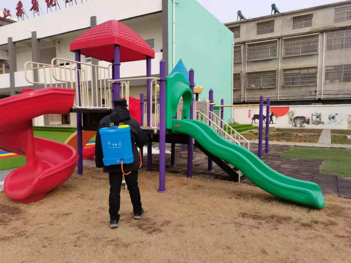 加强疫情防控，呵护健康成长  ——窑湾镇中心幼儿园日常卫生消毒工作