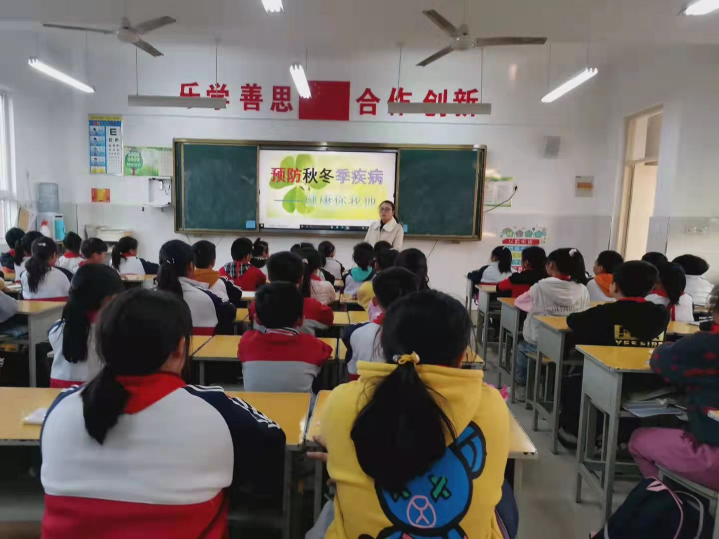 瓦窑镇新世纪小学开展秋冬季 传染病预防宣传教育活动