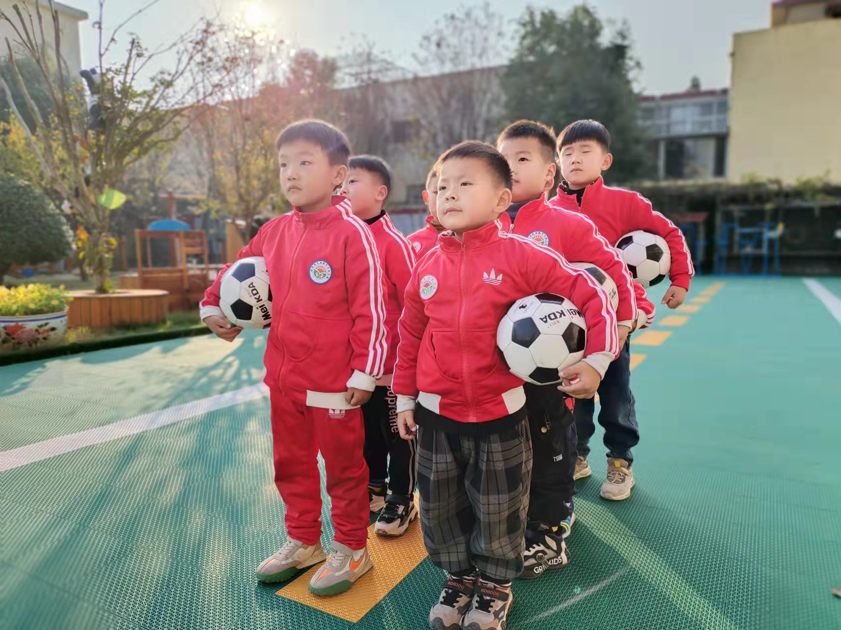 足球之路，我们一直在前行  ——瓦窑镇中心幼儿园“双减”背景下的特色课程