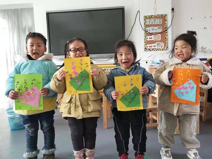 温情三月 倍感幸福”-马陵山镇中心幼儿园三八节主题活动报道