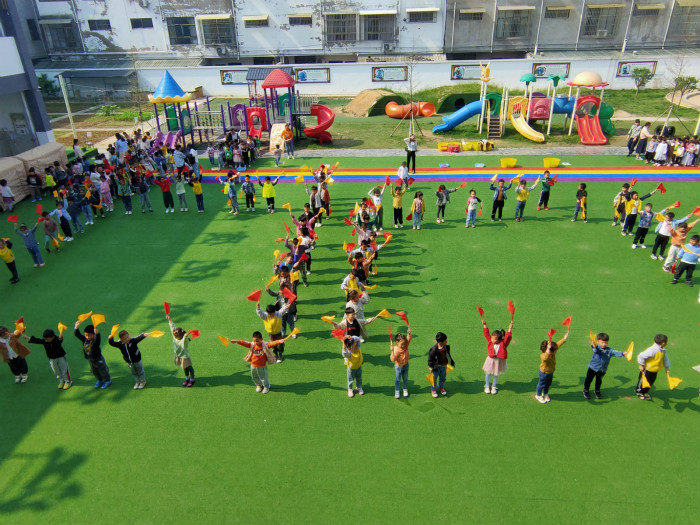 窑湾镇中心幼儿园学前教育宣传月早操展示活动