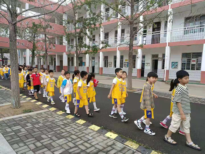 “走进小学，感悟成长” --新沂市北沟第二幼儿园幼小衔接活动