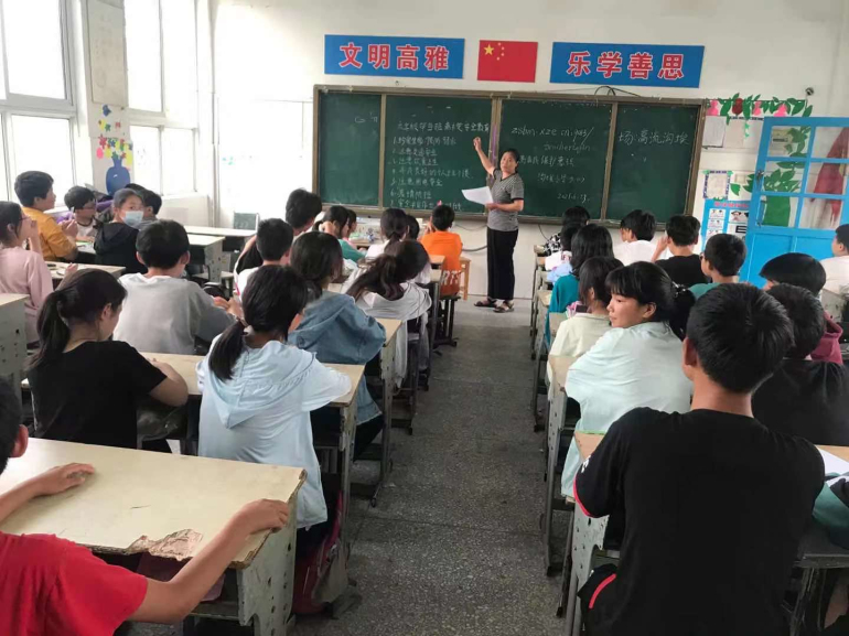 高流镇沟埃小学举行六年级毕业生 暑假安全教育活动