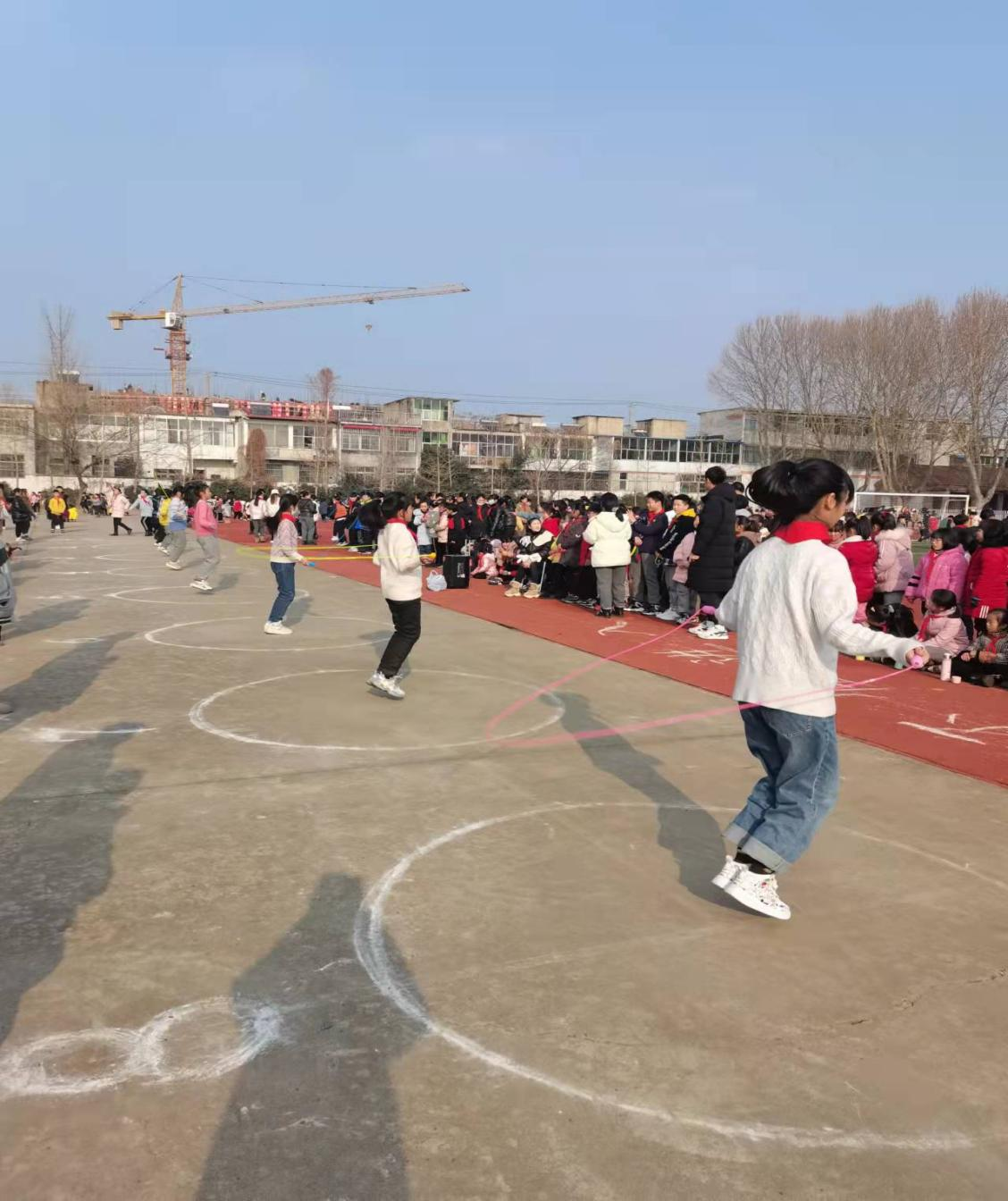 邵店小学学生冬季跳绳、踢毽比赛活动