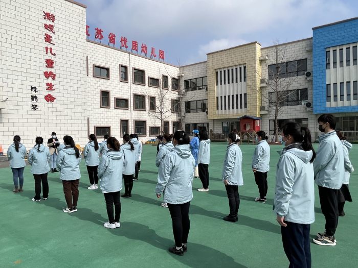 牢筑防线 “疫”丝不苟 ——港头镇中心幼儿园开展疫情防控演练活动