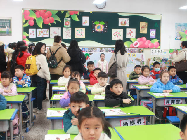 走出去，拓展思路促成长；学进来，凝心聚力再前行