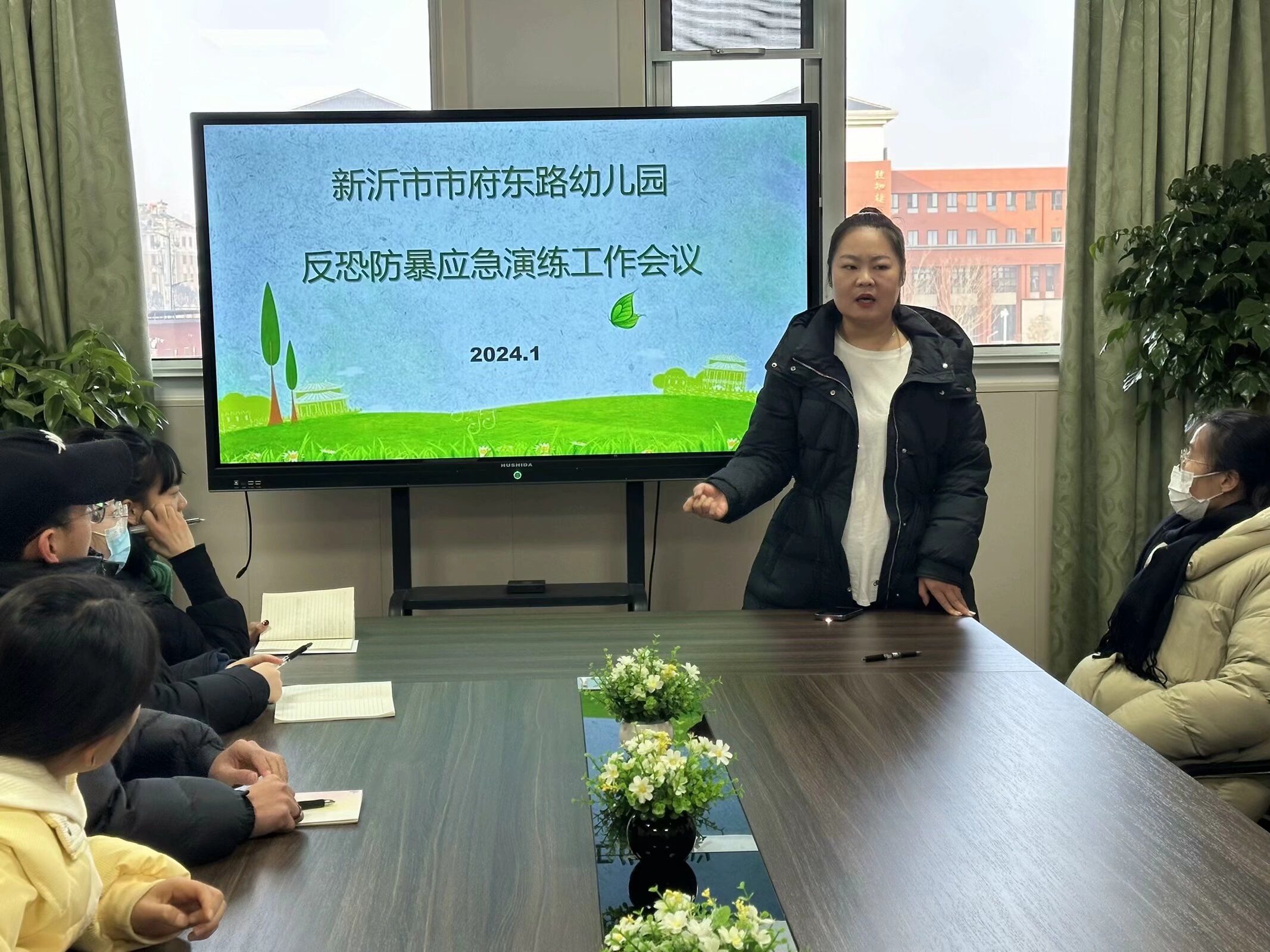 反恐防暴  安全“童”行  ——新沂市市府东路幼儿园反恐防暴演练