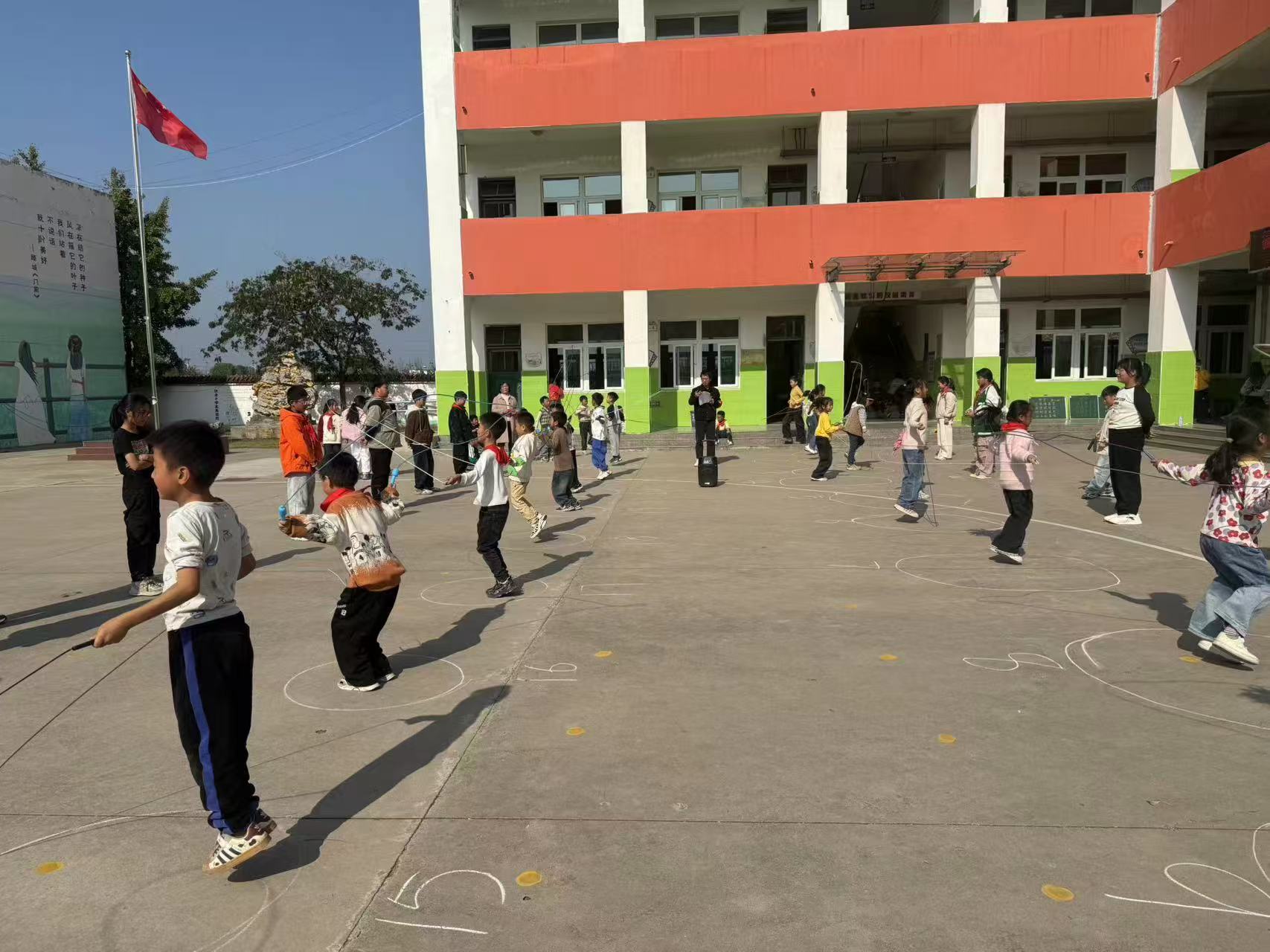 “绳”彩飞扬 -----马陵山镇钟吾小学冬季跳绳比赛