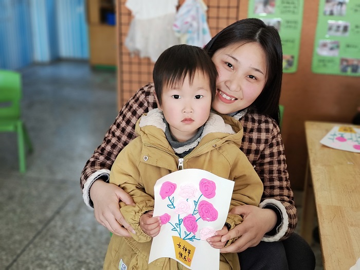 暖暖三八节——窑湾镇中心幼儿园开展三八妇女节活动