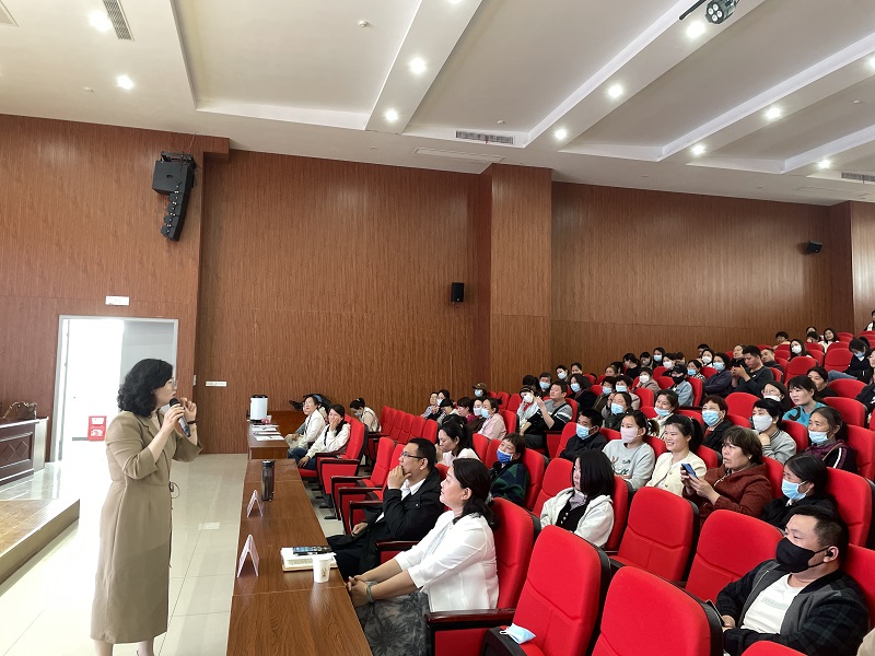 花开“幼”时  衔接有度  ——新沂市市府东路幼儿园幼小衔接讲座