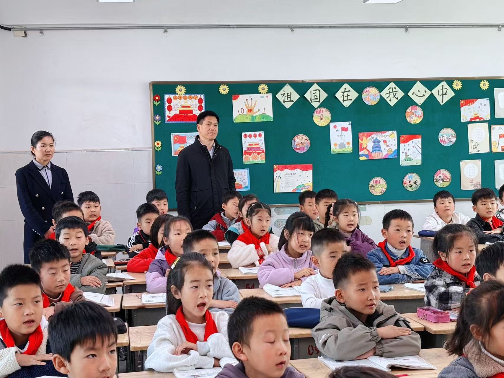 市局领导深入一线把脉指导，精准督导赋能学校发展 ——记市教育局陆信敢局长、张江波局长等领导莅临马陵山镇中心小学督导检查