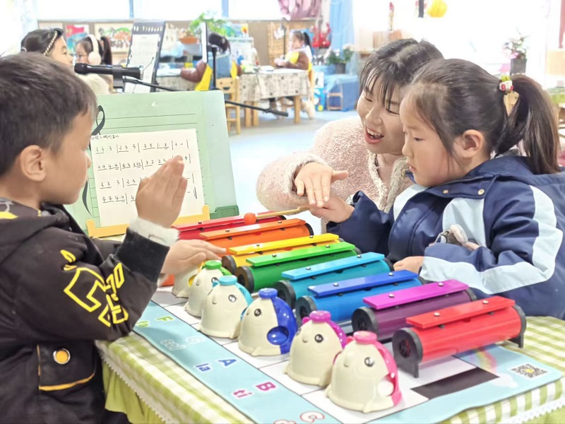 深耕音乐区域游戏 赋能幼儿深度学习 ——市府东路幼儿园与二级共同体联合音乐区教研活动