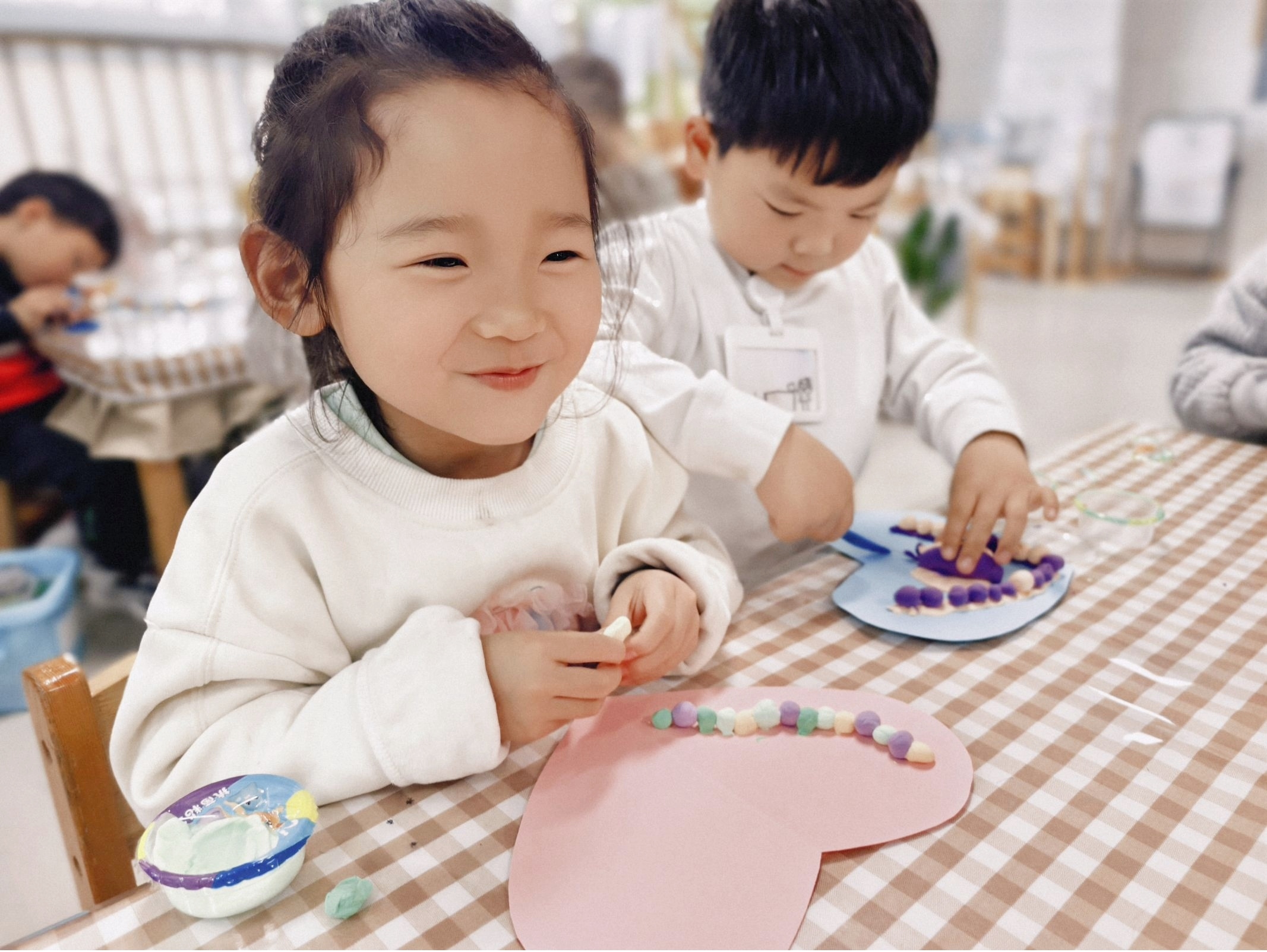 童心表爱意，情暖母亲节——合沟镇中心幼儿园开展母亲节系列活动