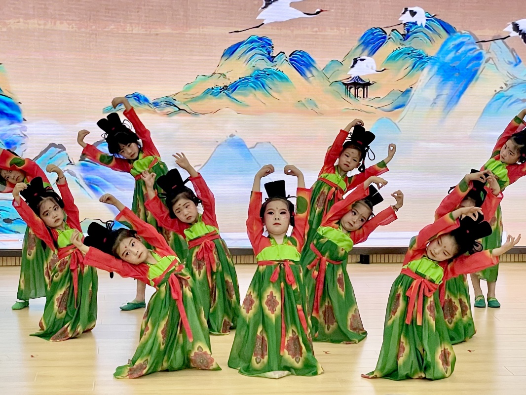 “季”忆留“夏”·时光有你 ——邵店镇中心幼儿园大班毕业典礼活动