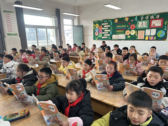 以“读”促教，以“声”育人 --邵店镇中心小学开展全校语文朗读测评活动