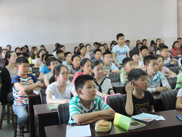 桥口小学举行“整本书阅读交流汇报”活动